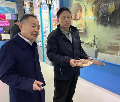 市委常委、九江軍分區(qū)政委余文生等蒞臨仙客來(lái)公司指導(dǎo)